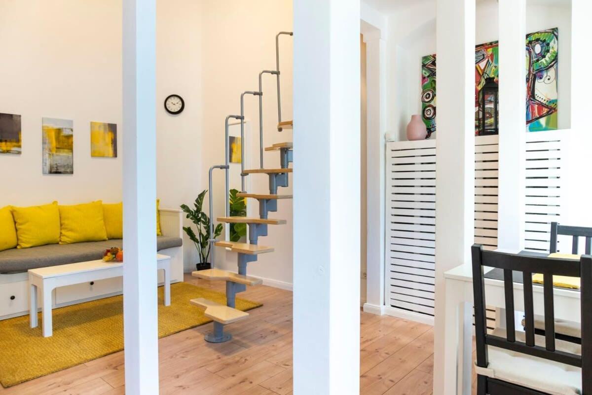 Spacious Loft Style In Wilmersdorf Berlino